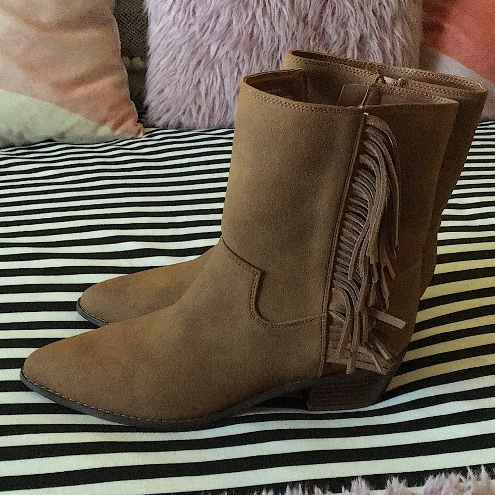 Brand new Bcbg western boots with fringe